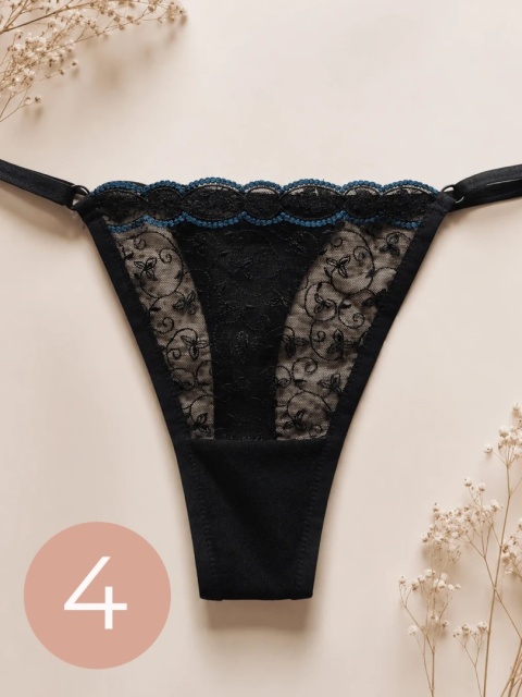 Zestaw 3 sztuk stringów- oferta urodzinowa