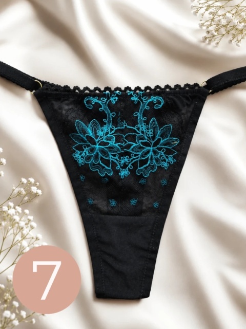 Zestaw 3 sztuk stringów- oferta urodzinowa