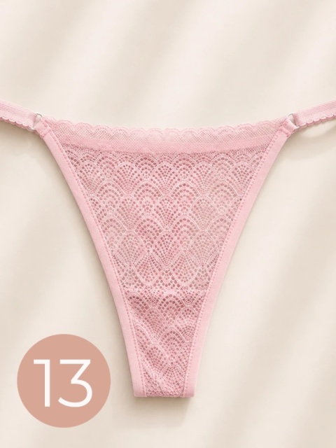 Zestaw 3 sztuk stringów- oferta urodzinowa